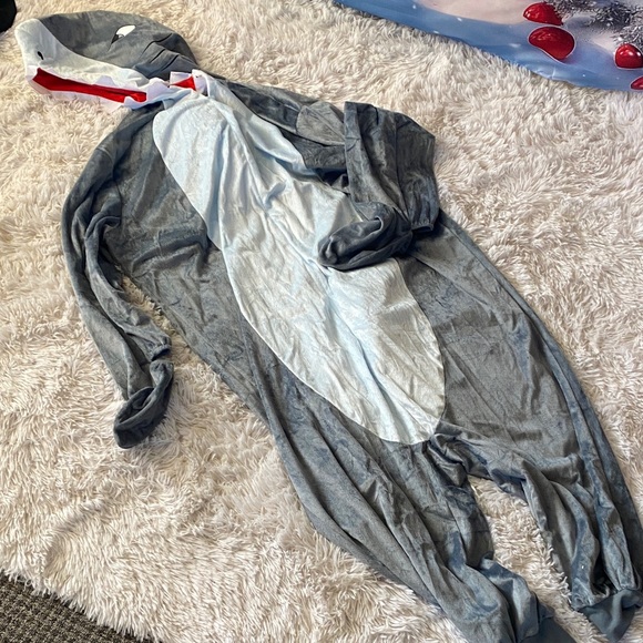 Spirit Shark Costume for adults. Halloween costumes - Picture 3 of 5